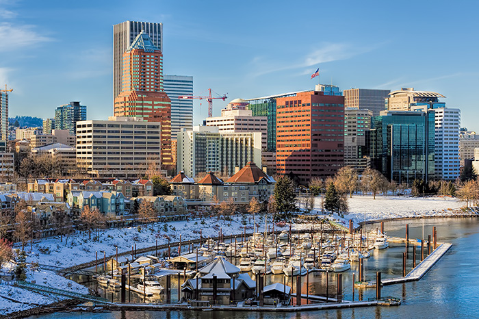 Portland Oregon, winter skyline 