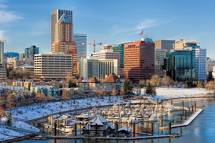 Portland Oregon, winter skyline 